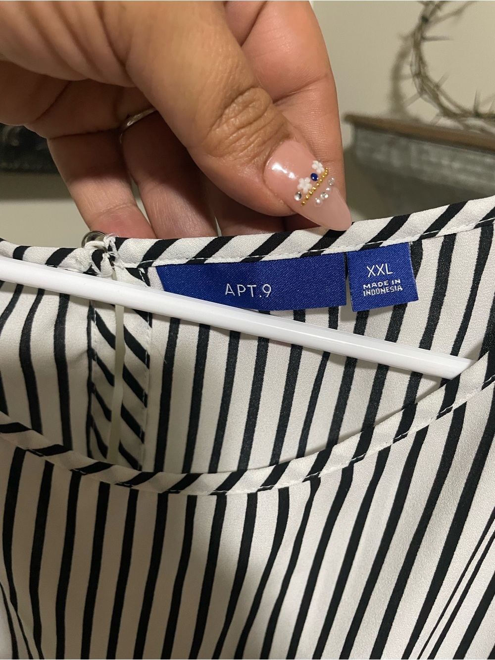 Apt. 9 Black & White Striped Tie-Back Blouse - Picture 2 of 6
